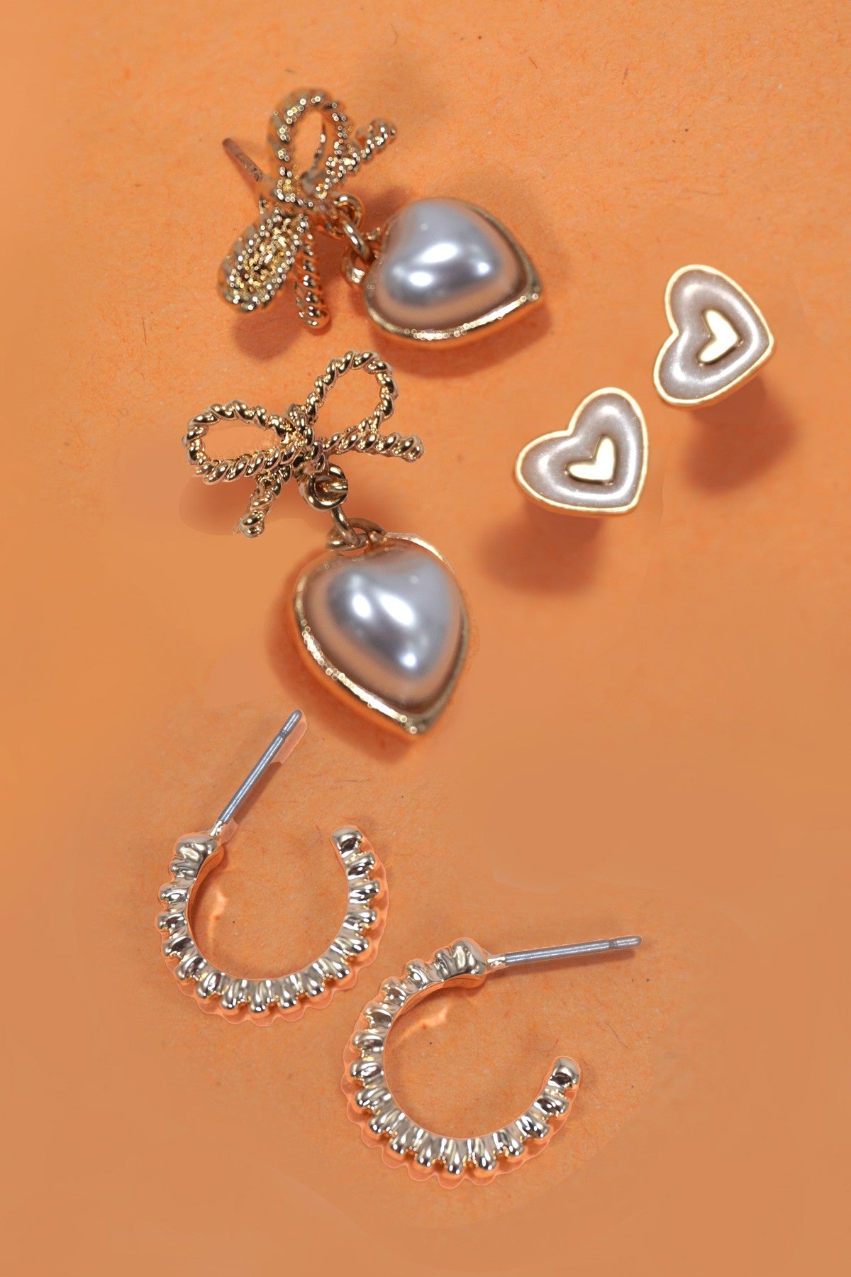 MULTI HEART EPOXY HUGGIE TITANIUM HOOP EARRINGS
