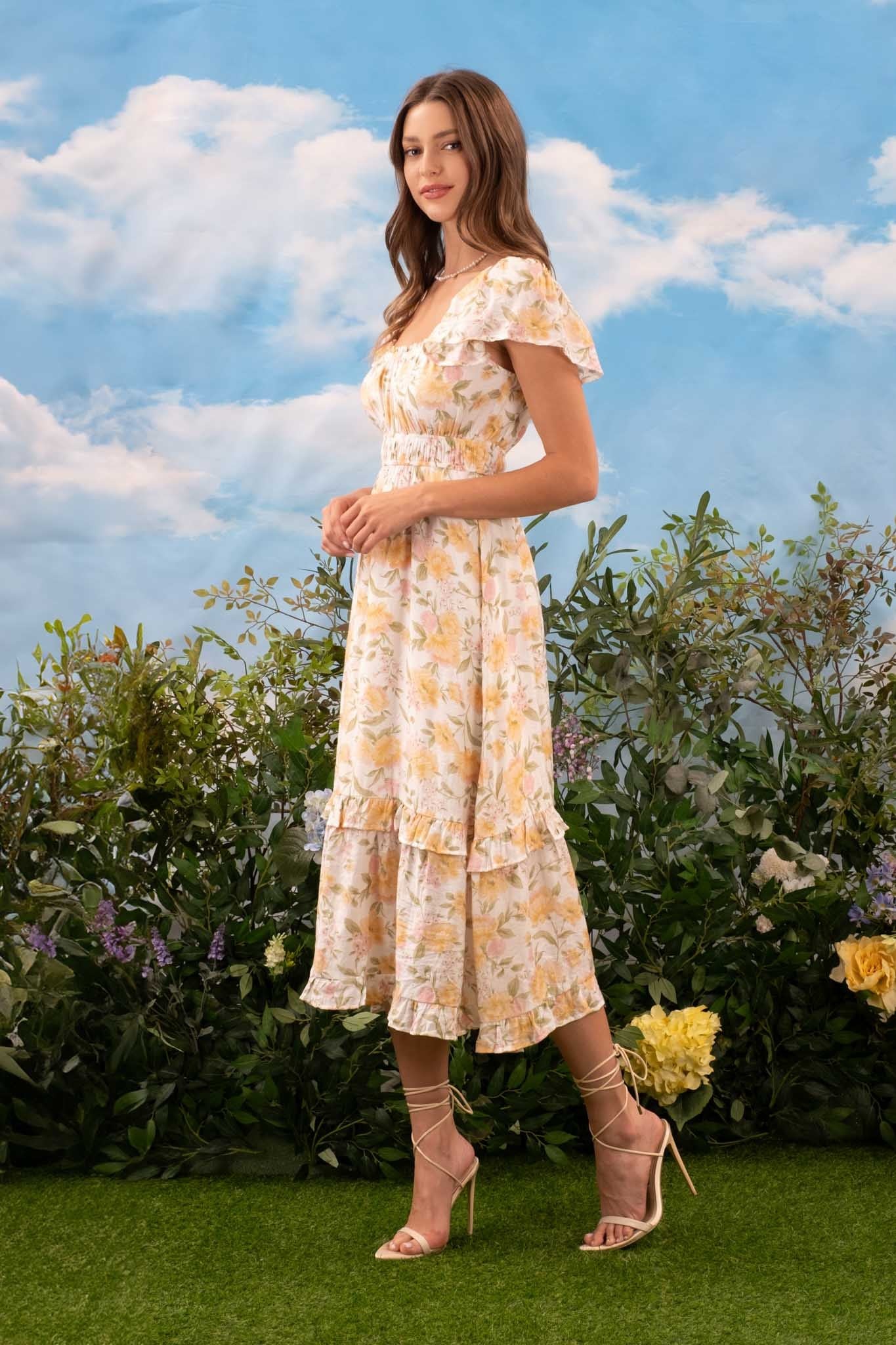 FLORAL SHORT SLEEVE RUFFLE DETAIL MIDI DRESS