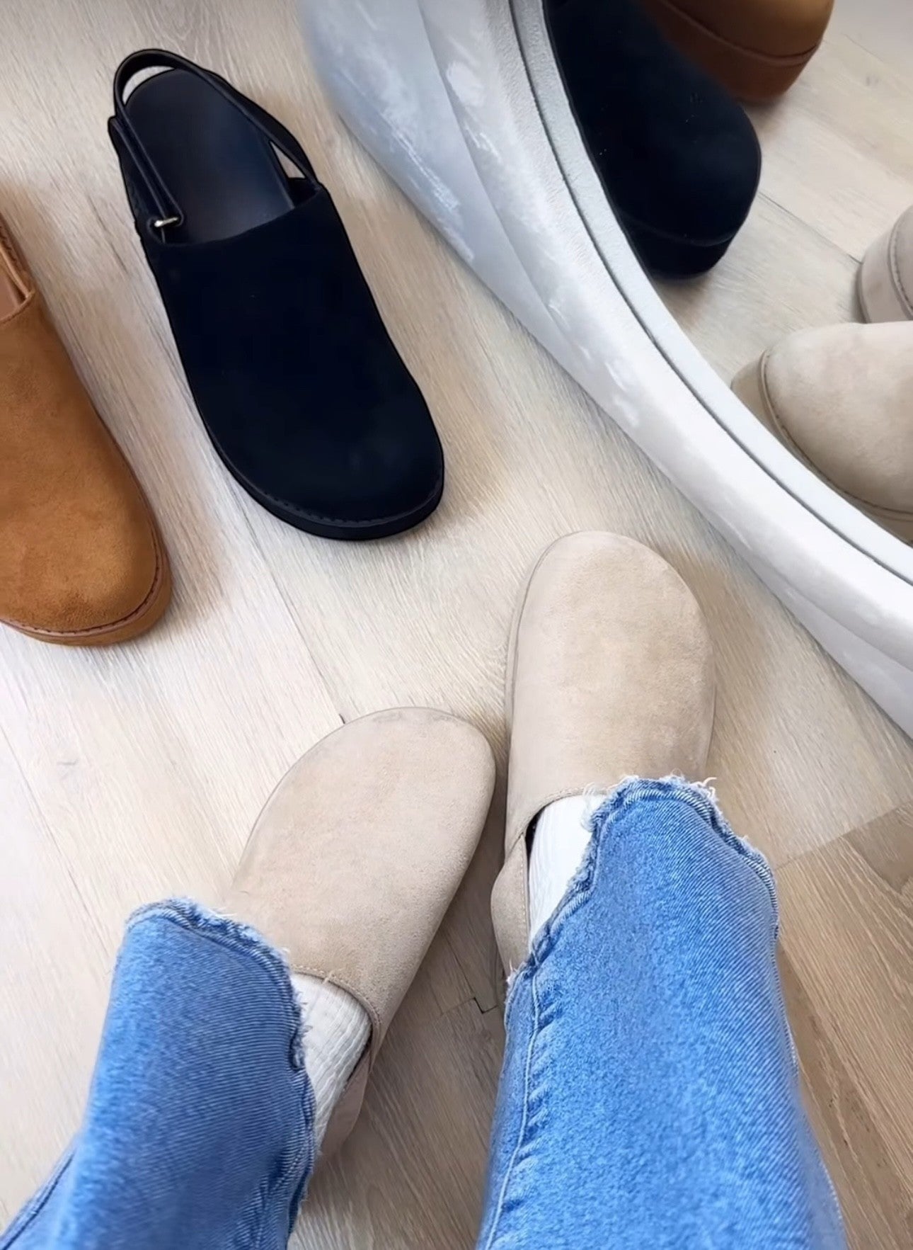 SAND SLING BACK CLOGS