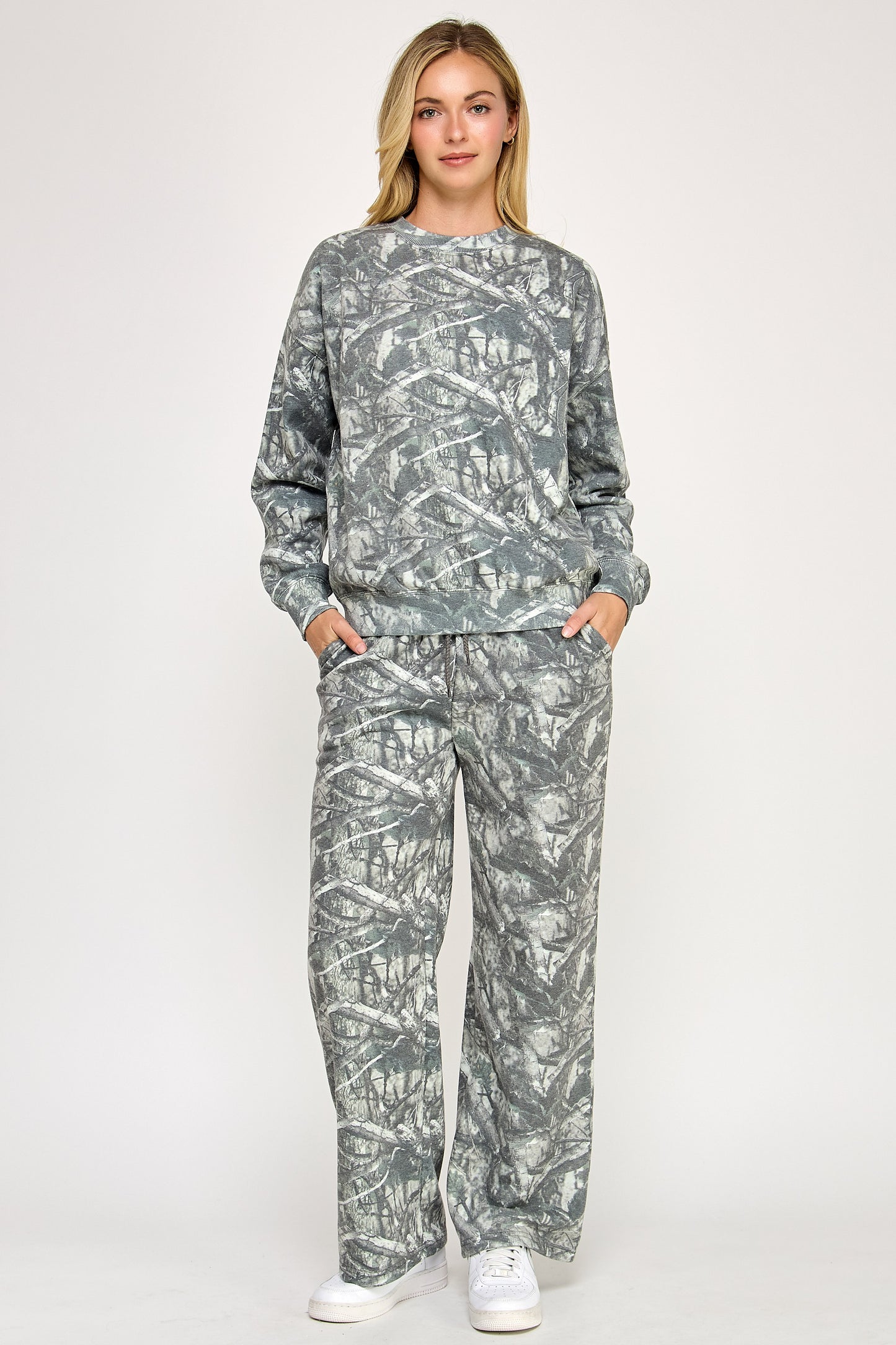 OLIVE Fleece Camo Relaxed Fit Crew Neck Sweatshirt