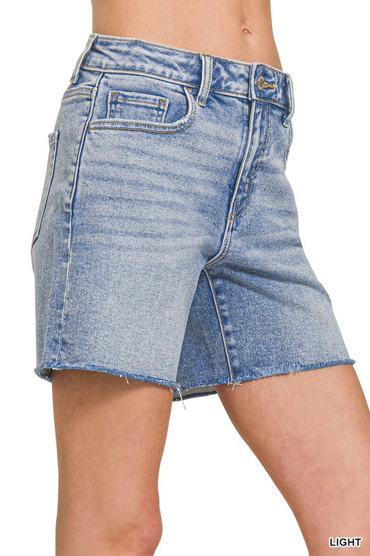 MID RISE RAW HEM DENIM SHORTS