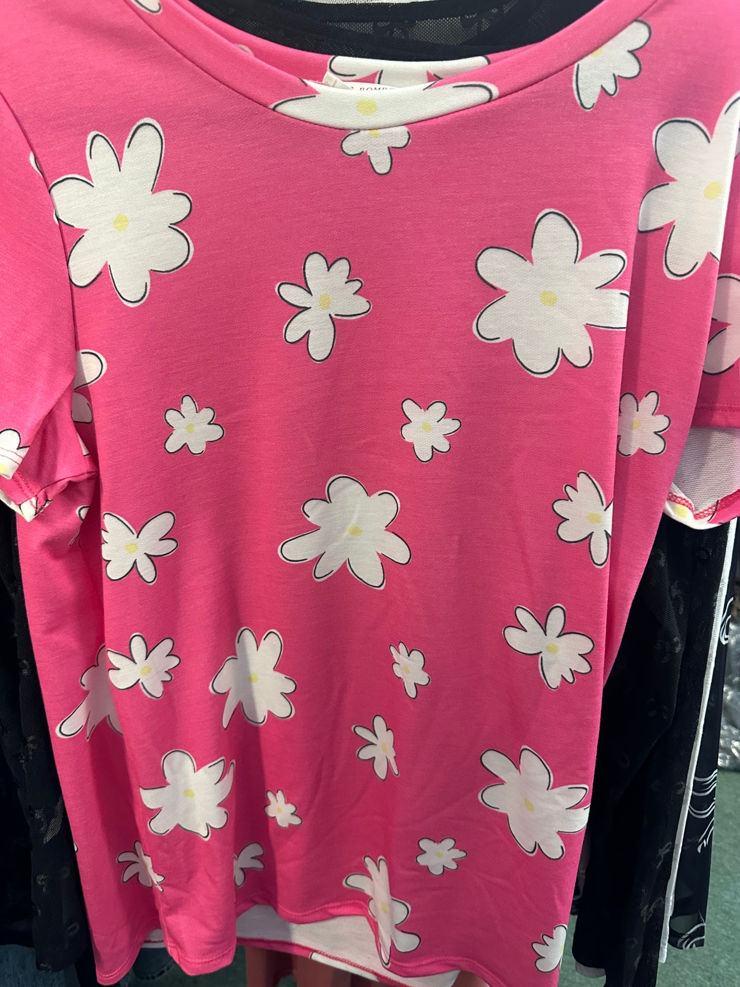 PInk DAISIES TOP