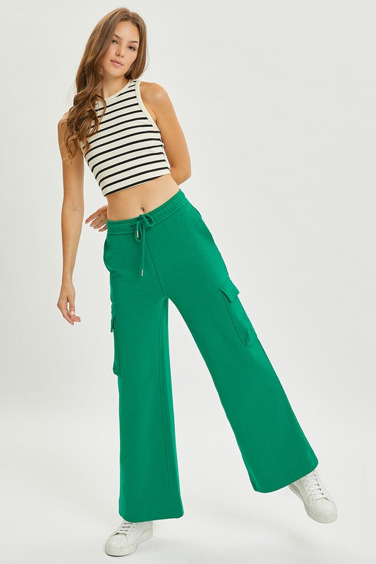 KELLY GREEN RELAXED CARGO WIDE TERRY PANTS BY RISEN