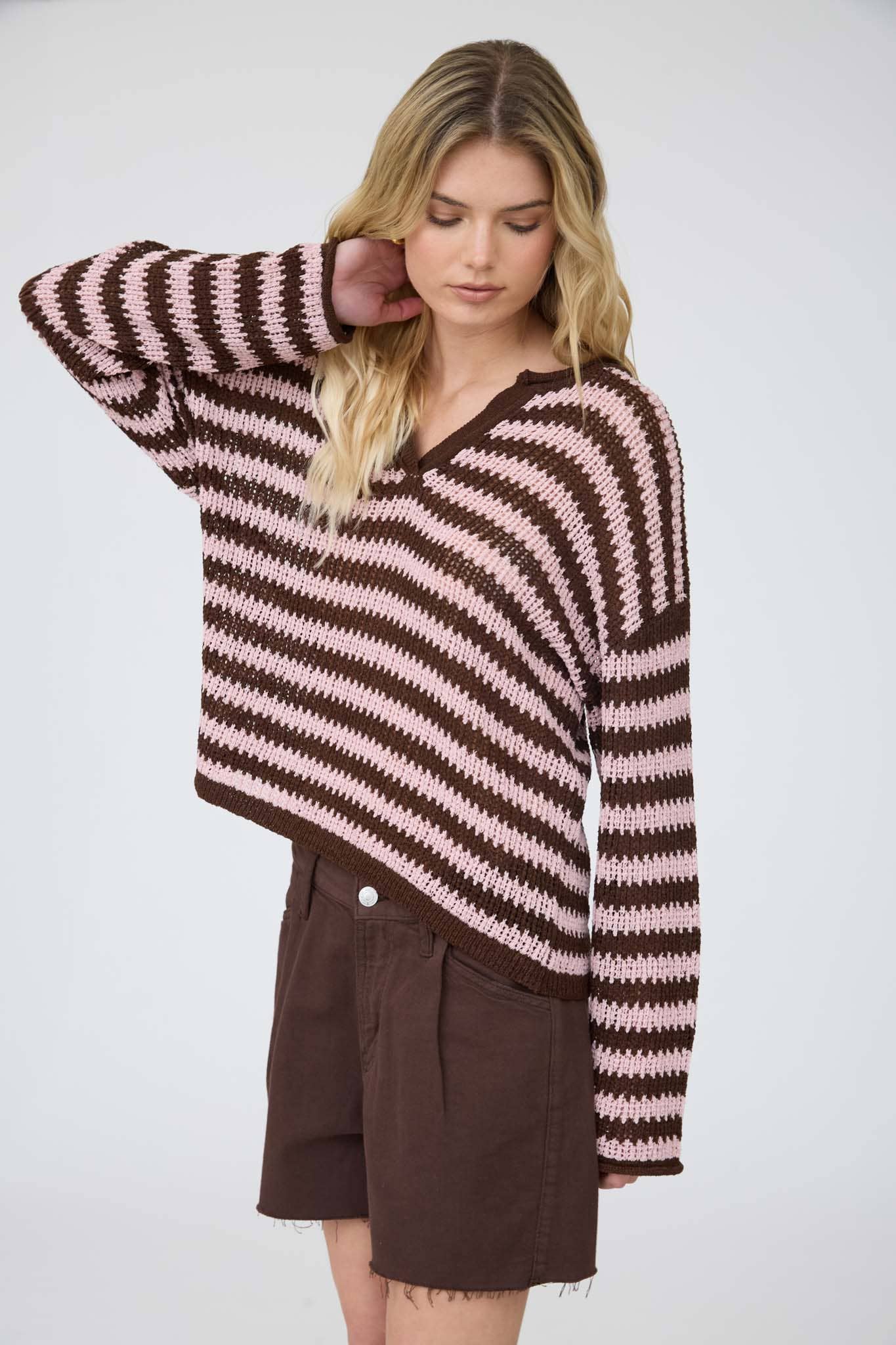 STRIPE RAW EDGE SPLIT NECK SHEER KNIT SWEATER : BURGUNDY