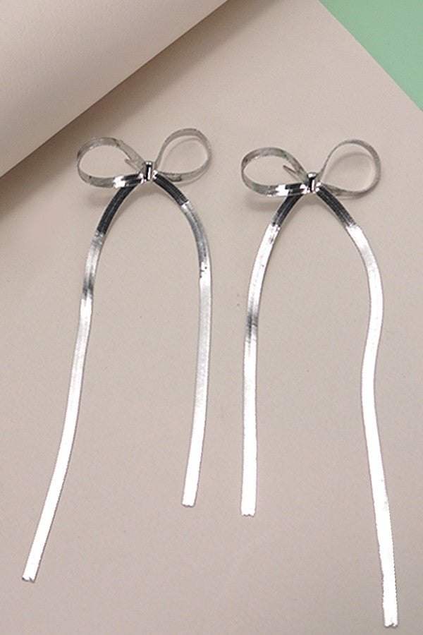 HERRINGBONE SNAKE CHAIN LONG BOW EARRINGS