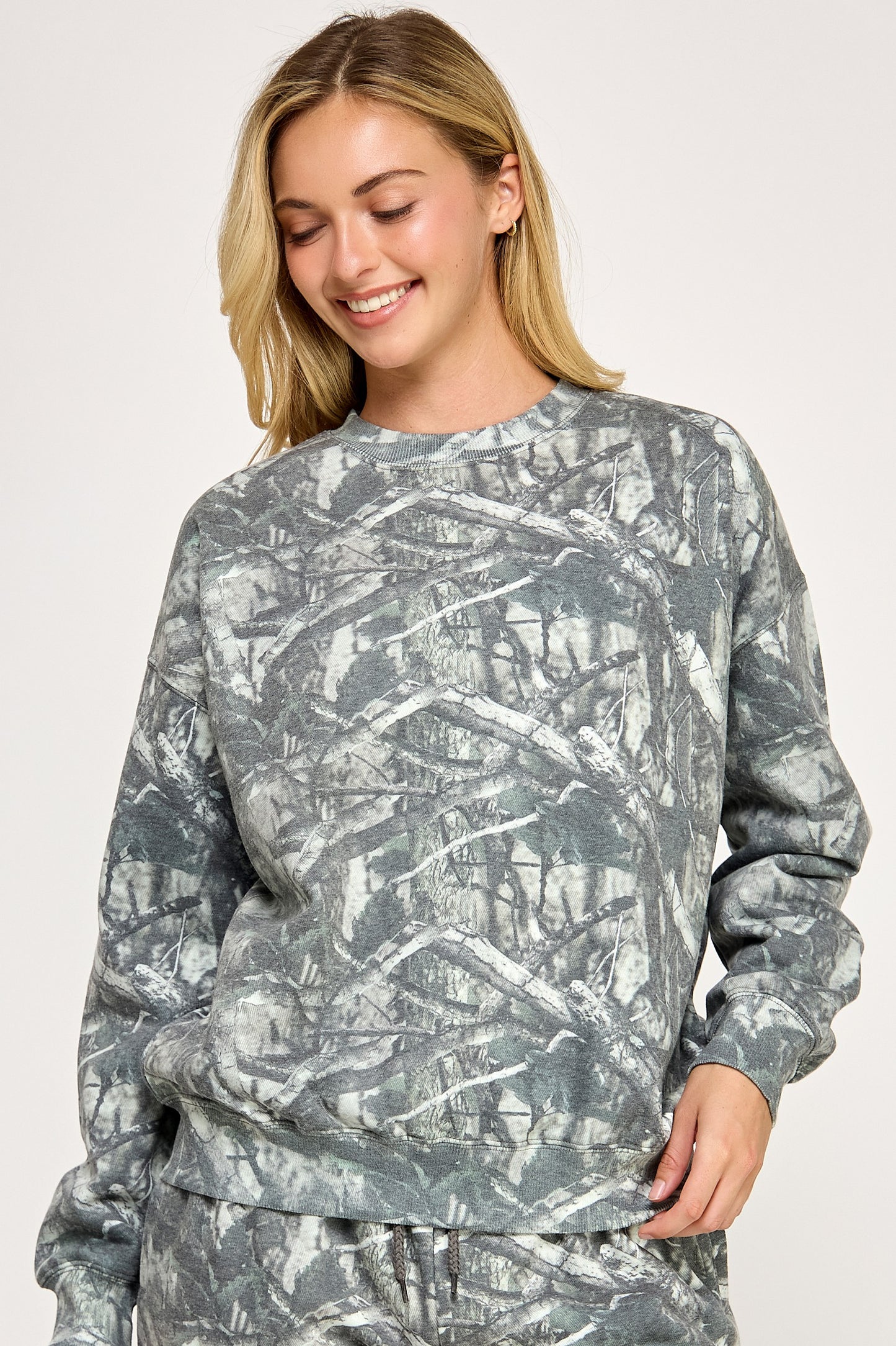 OLIVE Fleece Camo Relaxed Fit Crew Neck Sweatshirt