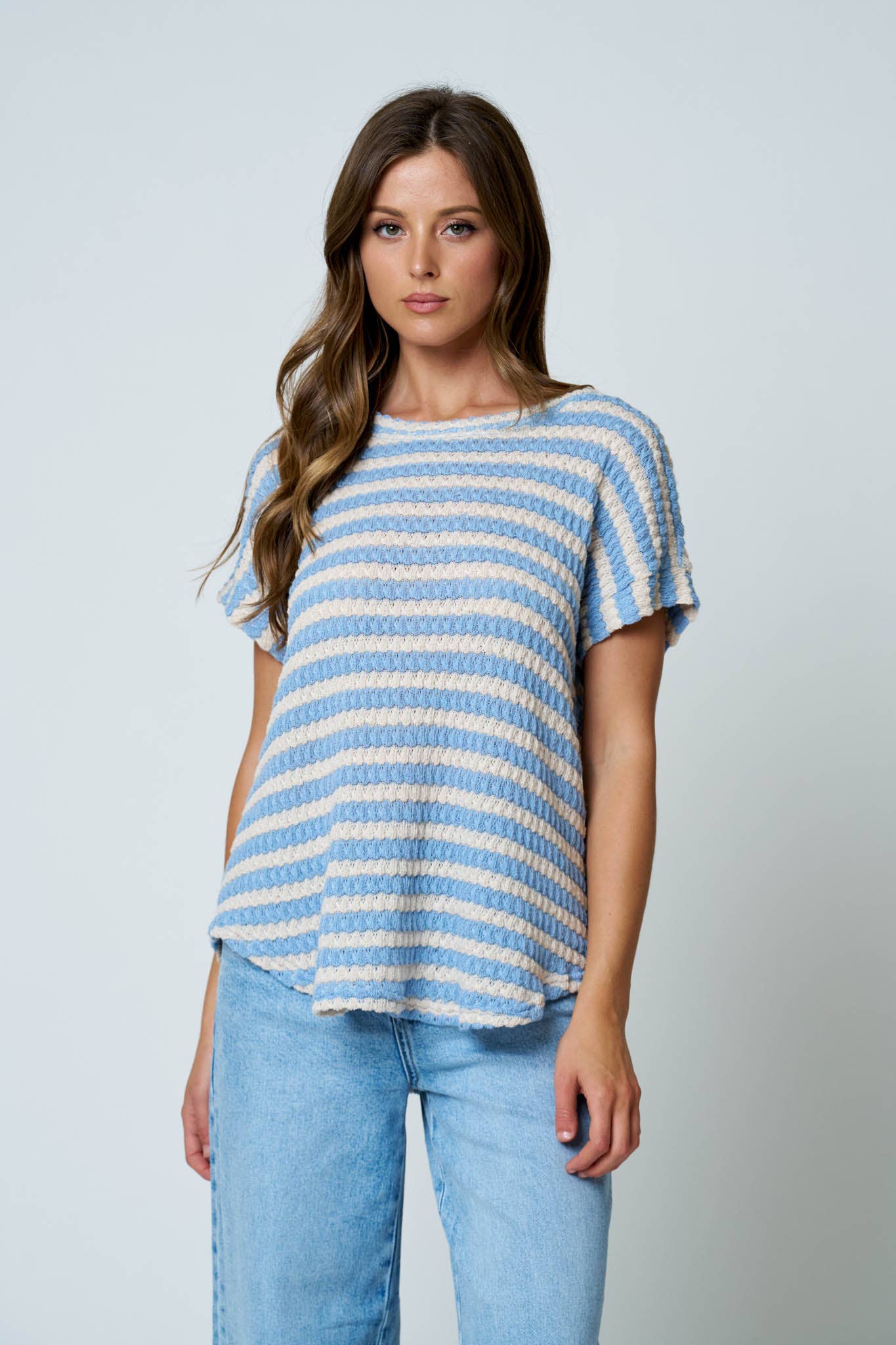 TEXTURED STRIPE ROUND NECK DOLMAN SLEEVE KNIT TOP: BROWN