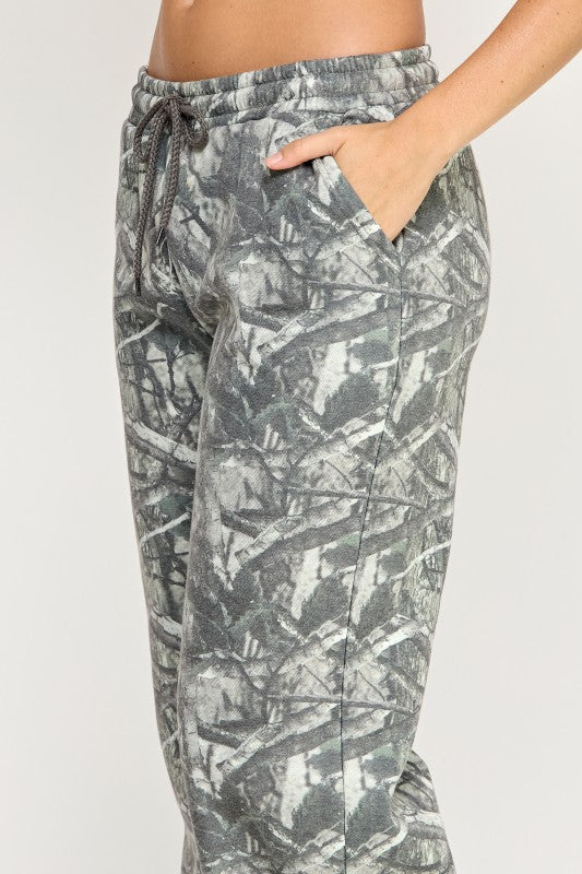 OLIVE Fleece Mid Rise Camo Stright Leg Pants