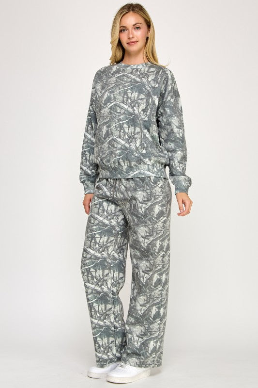 OLIVE Fleece Mid Rise Camo Stright Leg Pants
