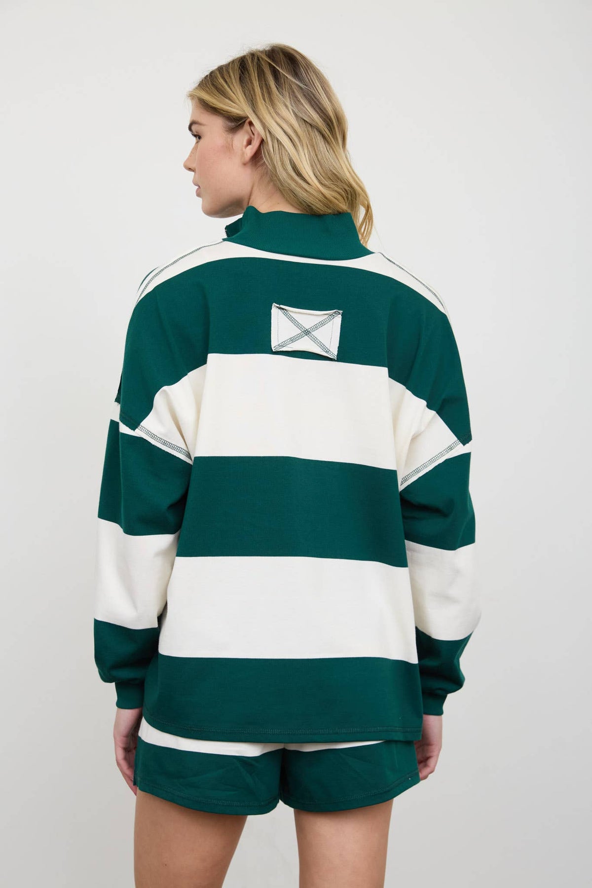 WIDE STRIPE HALF ZIP LONG SLEEVE KNIT TOP: BROWN
