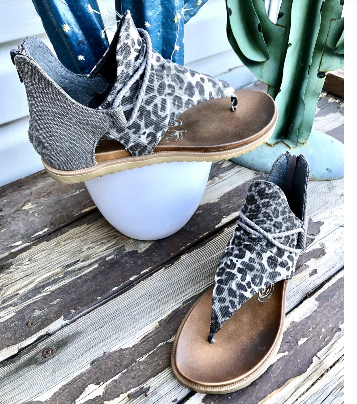 GYPSY JAZZ GREY LEOPARD SANDALS