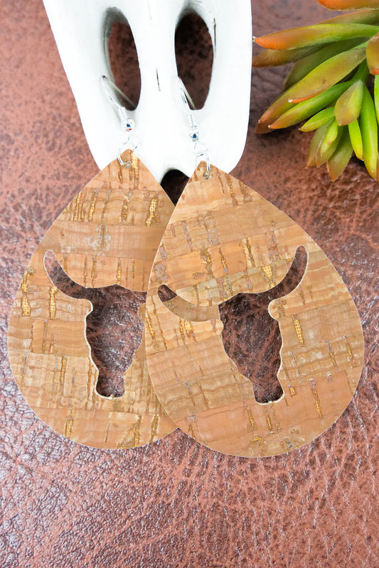 CUT-OUT STEER CORK TEARDROP EARRINGS